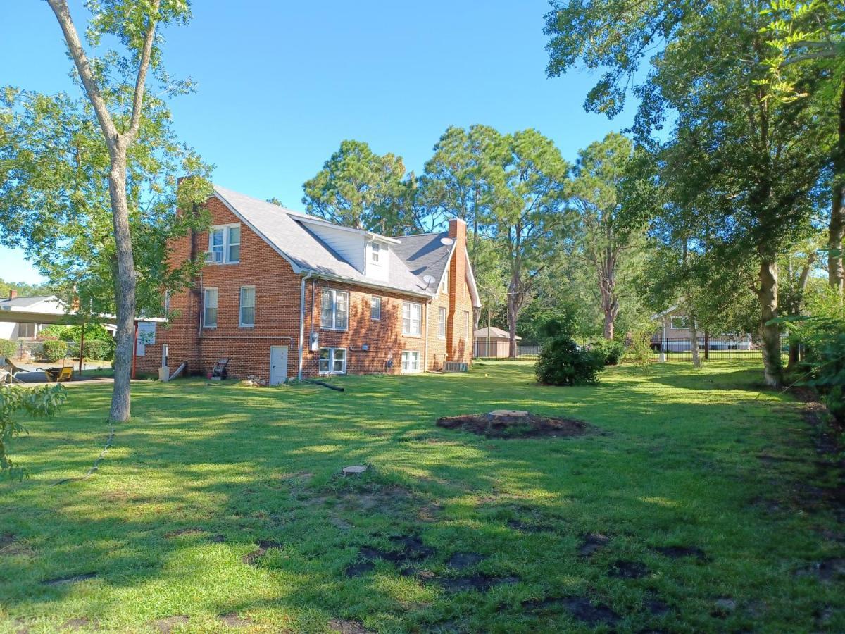 Brick House Retreat Hotel Hamlet Buitenkant foto