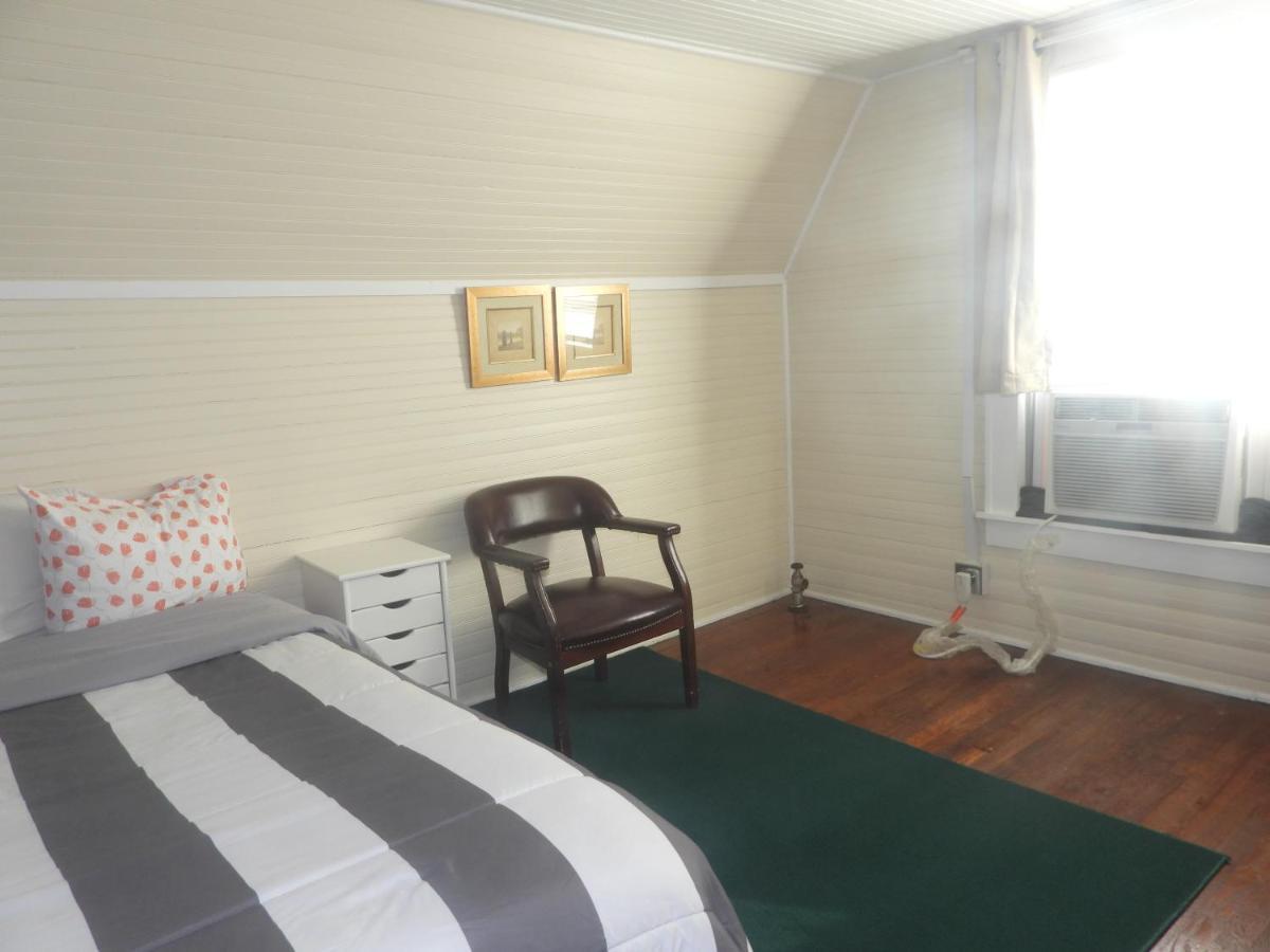 Brick House Retreat Hotel Hamlet Buitenkant foto