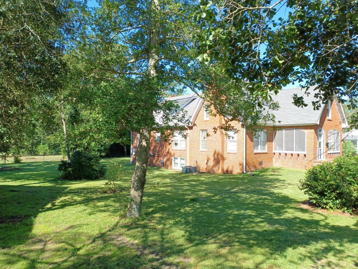 Brick House Retreat Hotel Hamlet Buitenkant foto