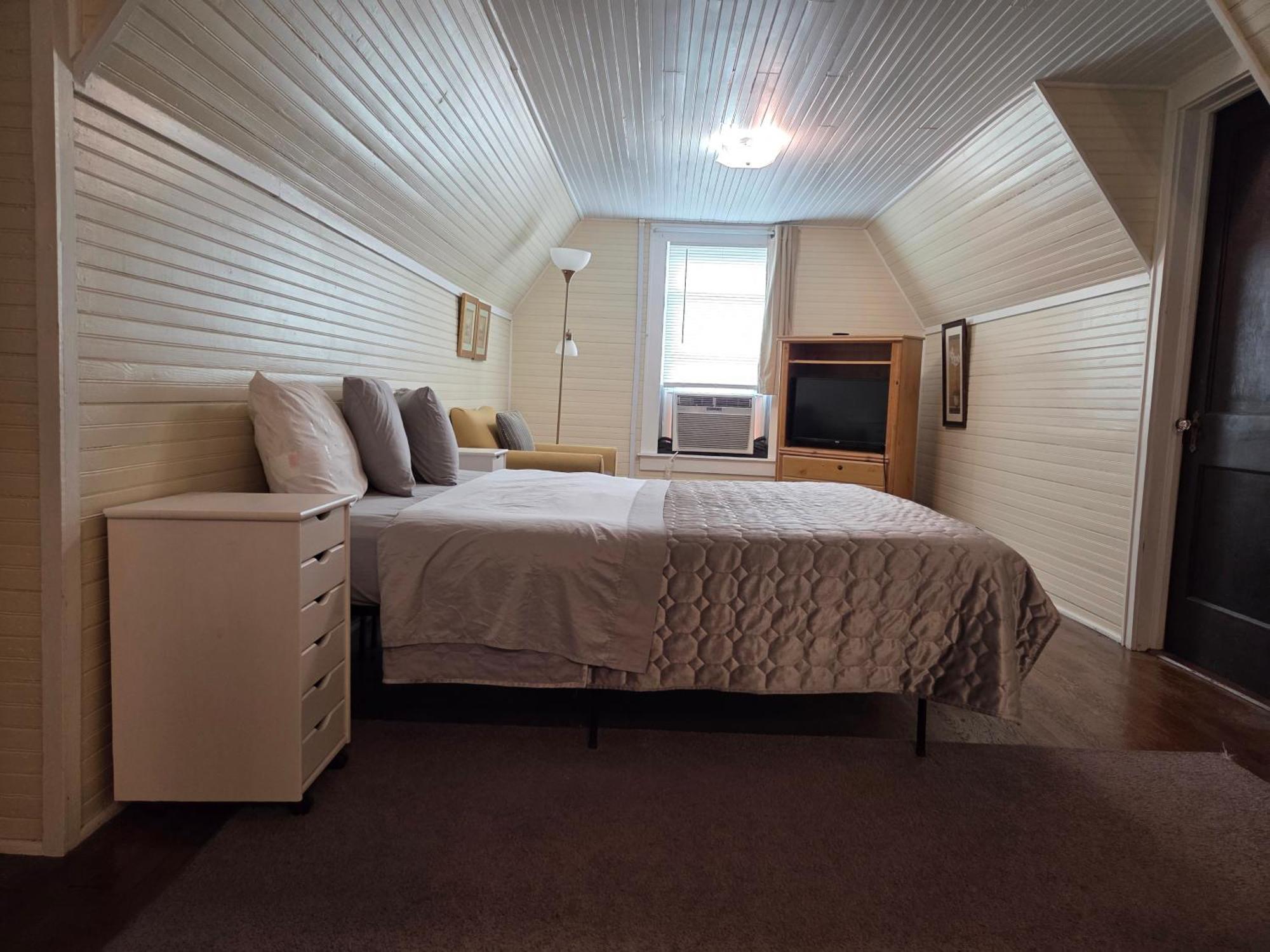 Brick House Retreat Hotel Hamlet Buitenkant foto